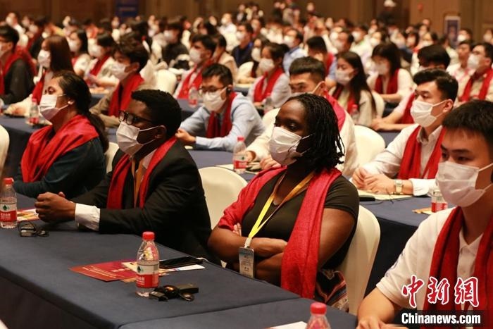 第十六屆“聯(lián)合國(guó)教科文組織孔子教育獎(jiǎng)”9月27日晚在山東曲阜揭曉。梁犇 攝