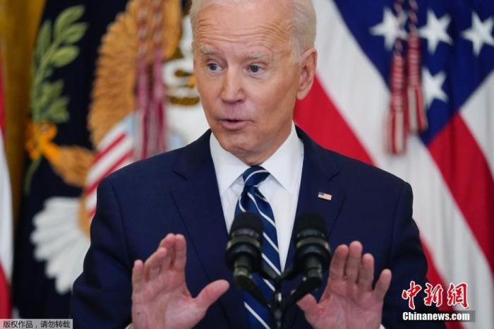 當地時間3月25日，美國總統(tǒng)拜登舉行了上任60多天來的首場正式新聞記者會，回答了邊境危機、控槍、基建計劃等熱點問題。