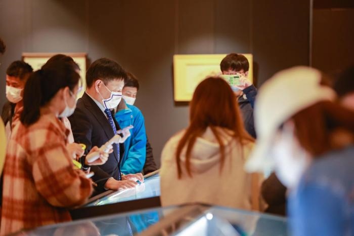 預(yù)展現(xiàn)場(chǎng)。拍賣(mài)行供圖