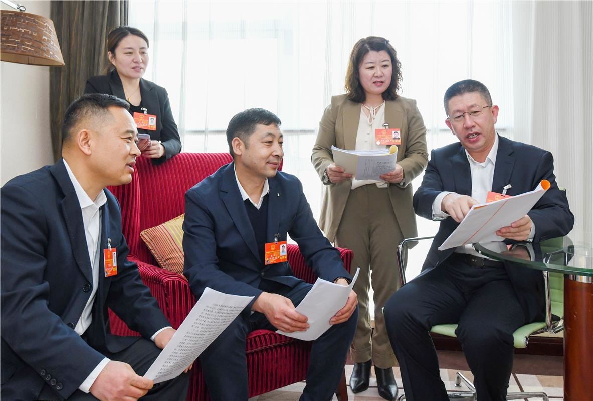 奮進2024｜代表來了！自治區(qū)十四屆人大二次會議召開在即