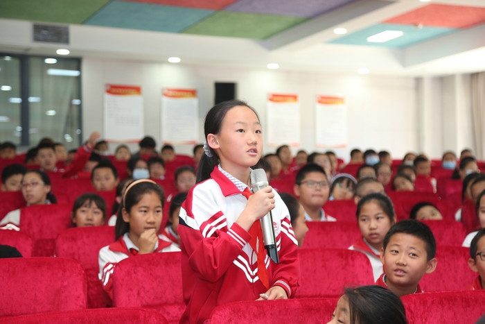 1622821339304127.jpg 4.學(xué)生參與有獎(jiǎng)問答互動(dòng).JPG