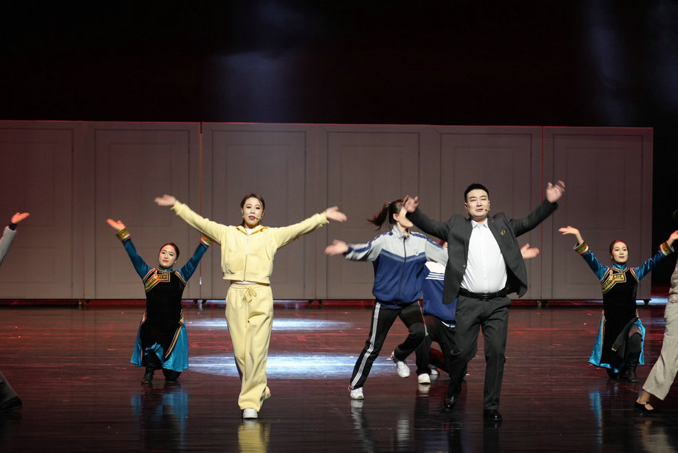 上演2.jpg