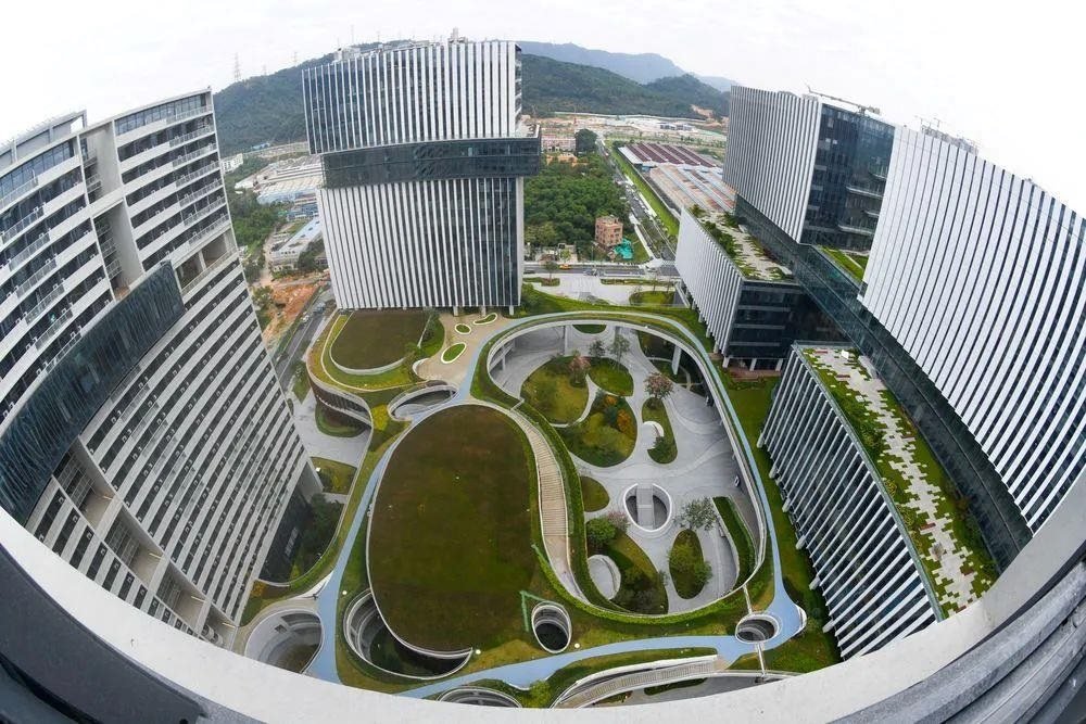 △位于深圳的光明科學(xué)城啟動(dòng)區(qū)。預(yù)計(jì)今年啟動(dòng)區(qū)的合成生物大科學(xué)裝置將部分投入使用。