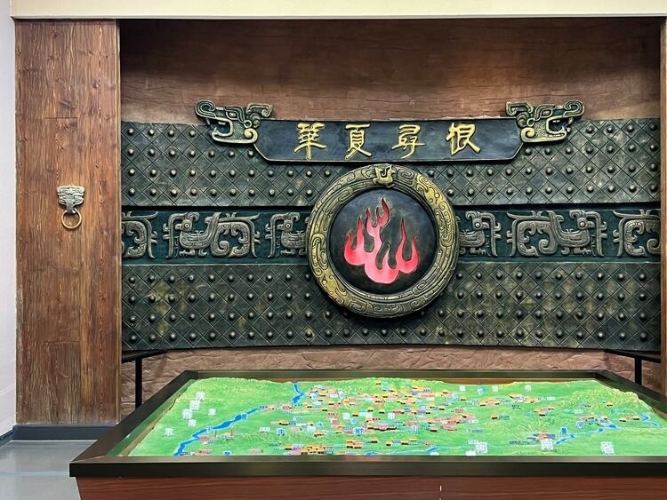 鑒往知來，跟著總書記學(xué)歷史丨走進(jìn)一座博物館，尋根五千年中華文明