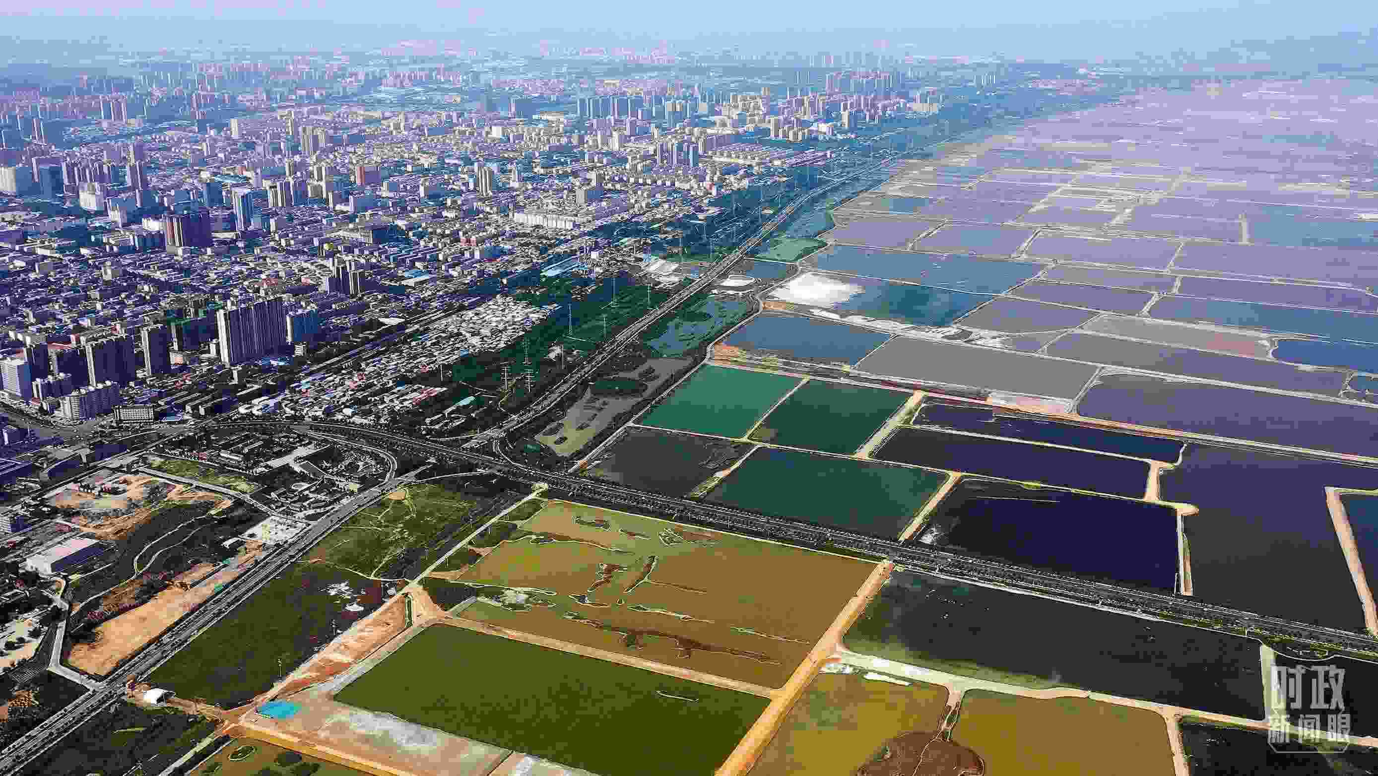 △俯瞰山西運城。（總臺記者裴大偉、康曉宇拍攝）