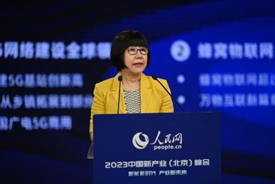 人民網(wǎng)監(jiān)事會主席唐維紅。人民網(wǎng)記者 于凱攝