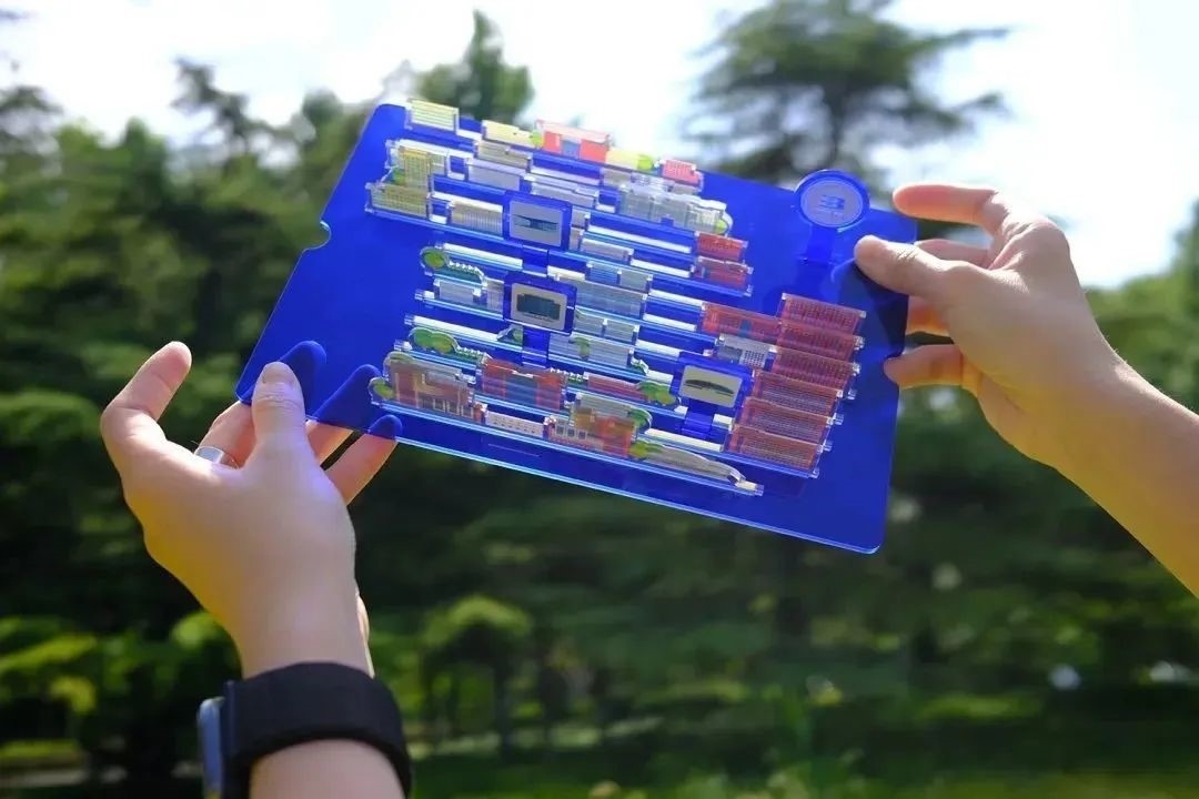 北京工業(yè)大學新版錄取通知書。校方供圖