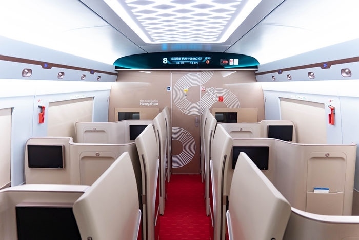 復(fù)興號亞運智能動車組列車。上海鐵路局融媒體中心供圖