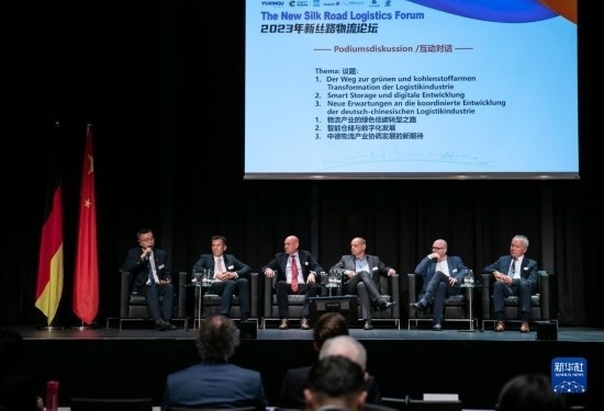 9月21日，中德兩國嘉賓參加在德國杜伊斯堡舉辦的2023新絲路物流論壇。新華社記者 張帆 攝