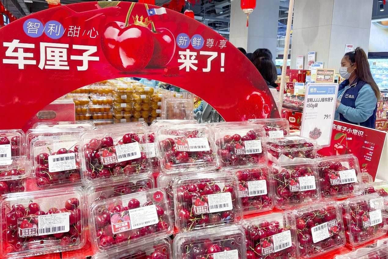 北京一家盒馬鮮生超市中智利車?yán)遄邮圪u區(qū)。來(lái)源：視覺中國(guó)