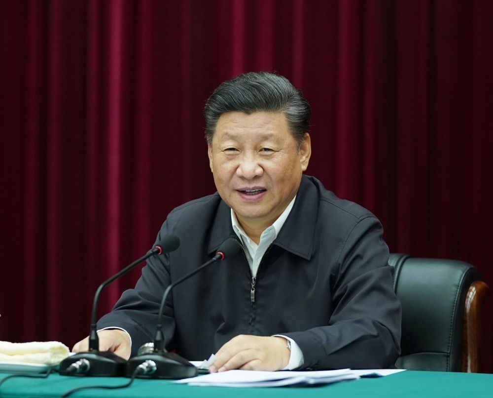 2019年9月18日上午，中共中央總書記、國(guó)家主席、中央軍委主席習(xí)近平在鄭州主持召開黃河流域生態(tài)保護(hù)和高質(zhì)量發(fā)展座談會(huì)并發(fā)表重要講話。新華社記者 謝環(huán)馳 攝