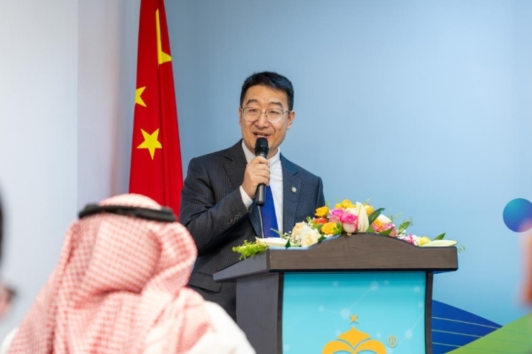 沙特智慧宮語言公司董事長馬永亮致辭。主辦方供圖