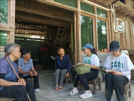 △ 2022年7月，華中師范大學(xué)生命科學(xué)學(xué)院鄉(xiāng)村振興之旅暑期實(shí)踐隊(duì)赴湖北省恩施市宣恩縣長(zhǎng)潭河侗族鄉(xiāng)開(kāi)展“生態(tài)文明助力鄉(xiāng)村振興”暑期社會(huì)實(shí)踐活動(dòng)。