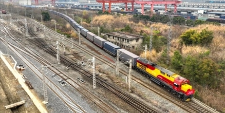 全國(guó)鐵路實(shí)行新的貨物列車運(yùn)行圖。國(guó)鐵集團(tuán)供圖