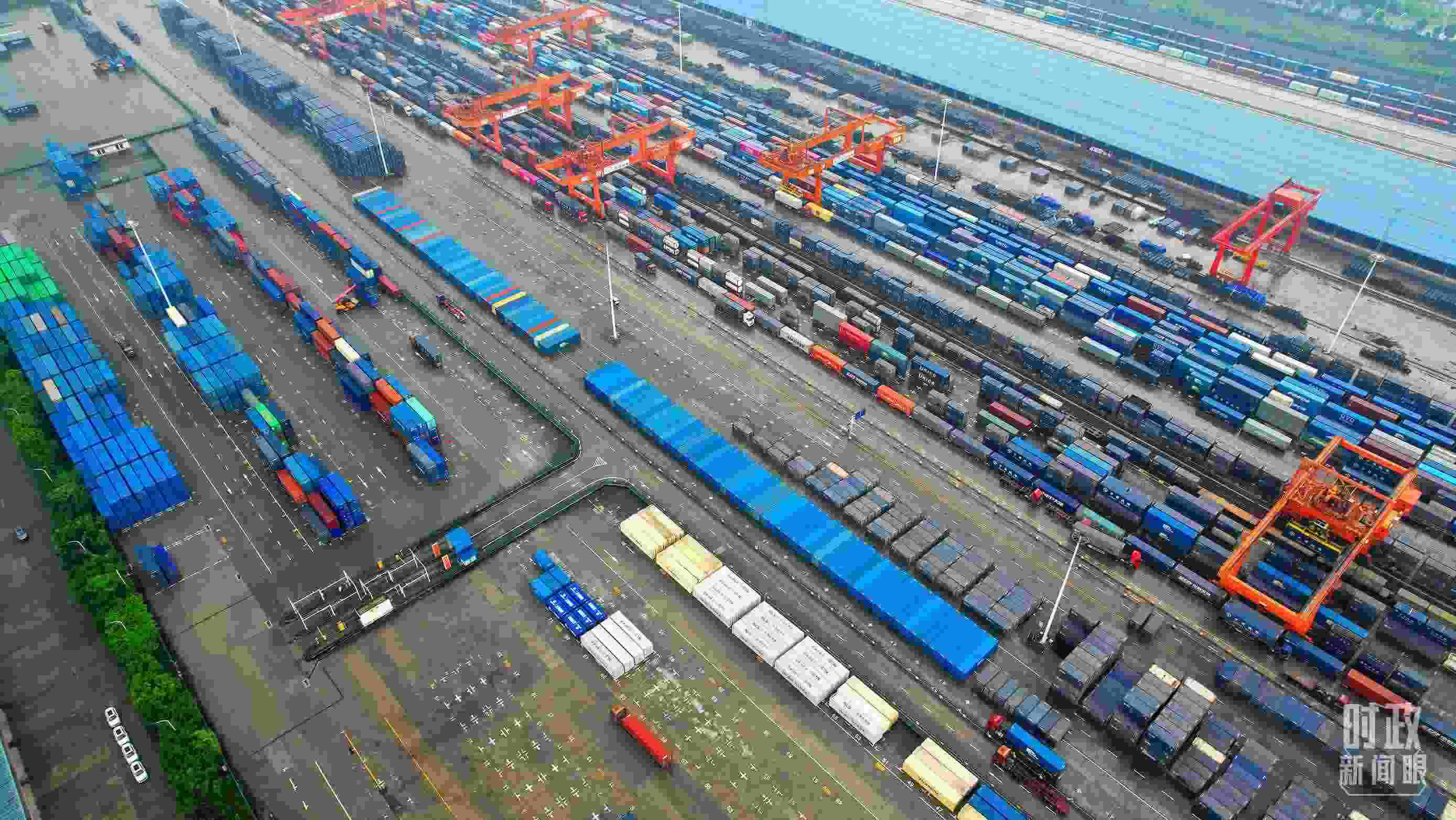 △重慶國際物流樞紐園區(qū)。（總臺央視記者范凱拍攝）