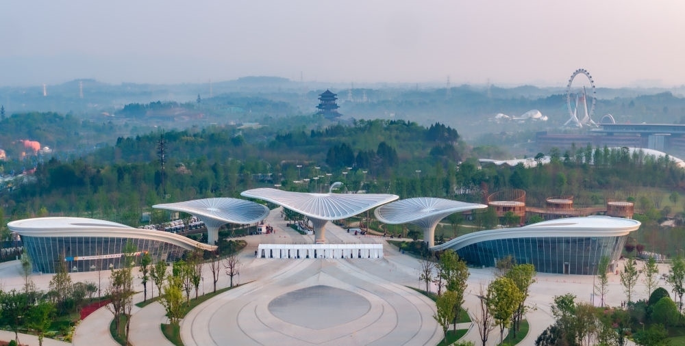 這是成都世園會主會場入口（無人機照片，2024年4月14日攝）。新華社記者 江宏景 攝