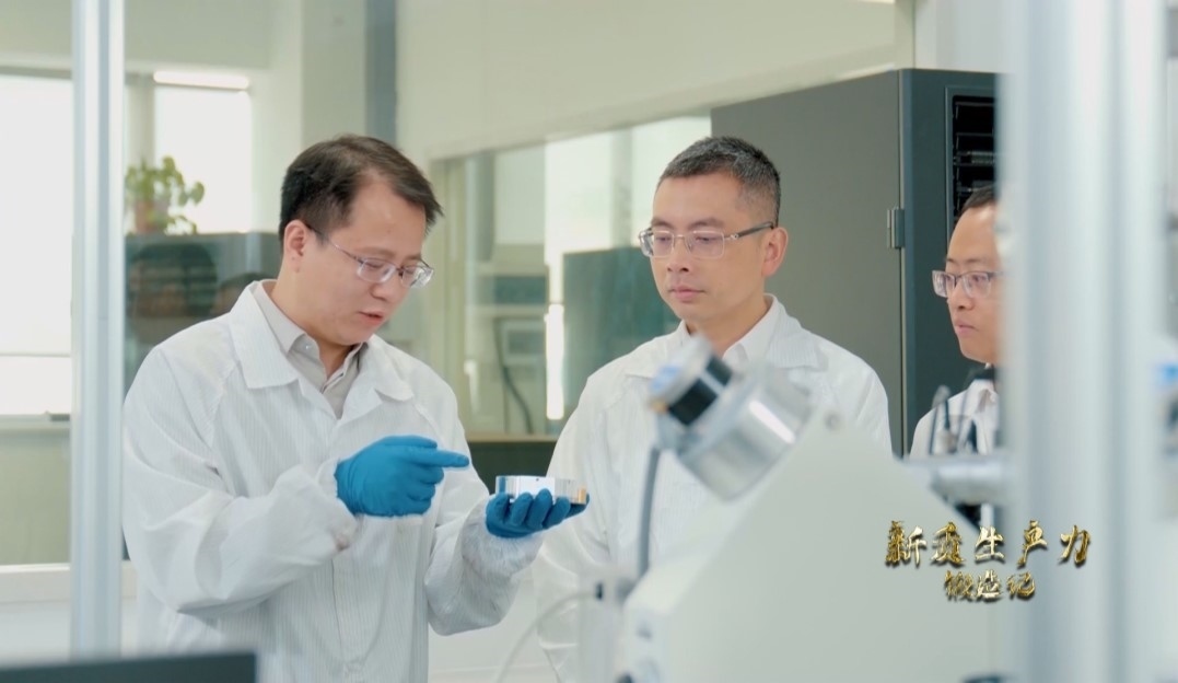 長沙巴斯夫杉杉電池材料研究院，正在進行電池材料研究。