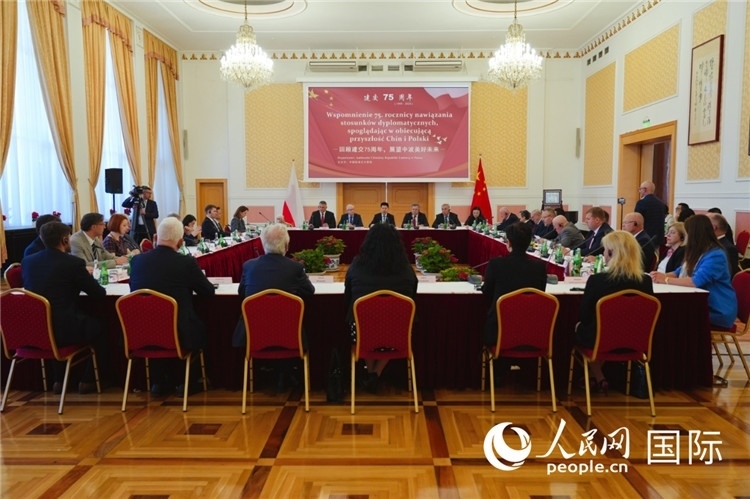 圖為座談會(huì)現(xiàn)場(chǎng)。 人民網(wǎng)記者 李增偉 攝