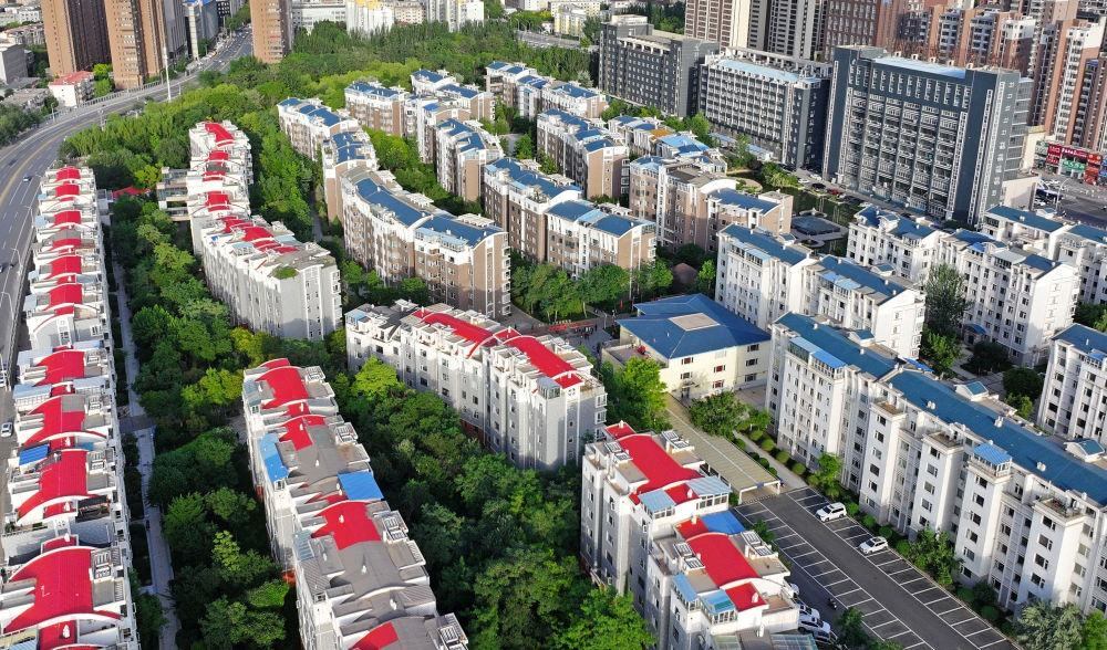 6月19日拍攝的長(zhǎng)城花園社區(qū)（無(wú)人機(jī)照片）。