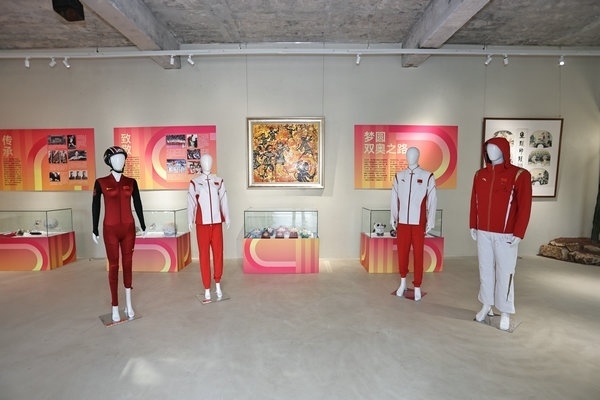 “揚(yáng)帆起航 為巴黎喝彩”中國(guó)體育文化展展廳。 主辦方供圖