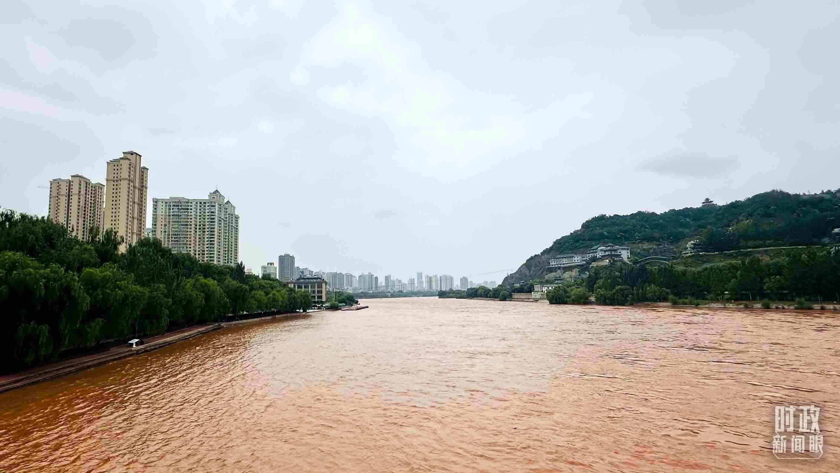 △黃河蘭州段。（總臺(tái)央視記者范一鳴拍攝）