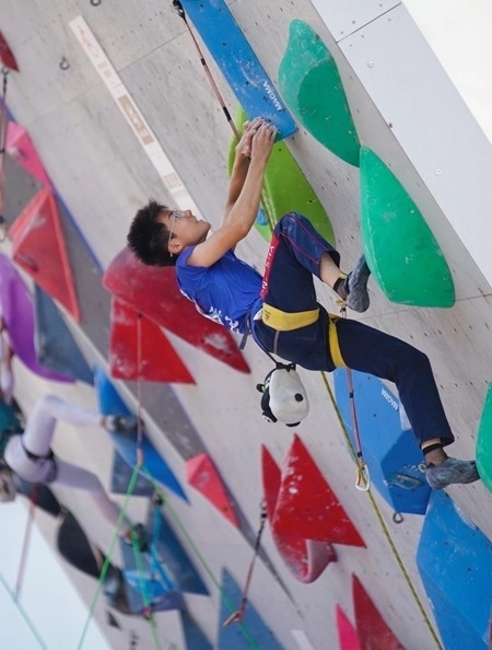 小運(yùn)動(dòng)員在比賽中。主辦方供圖