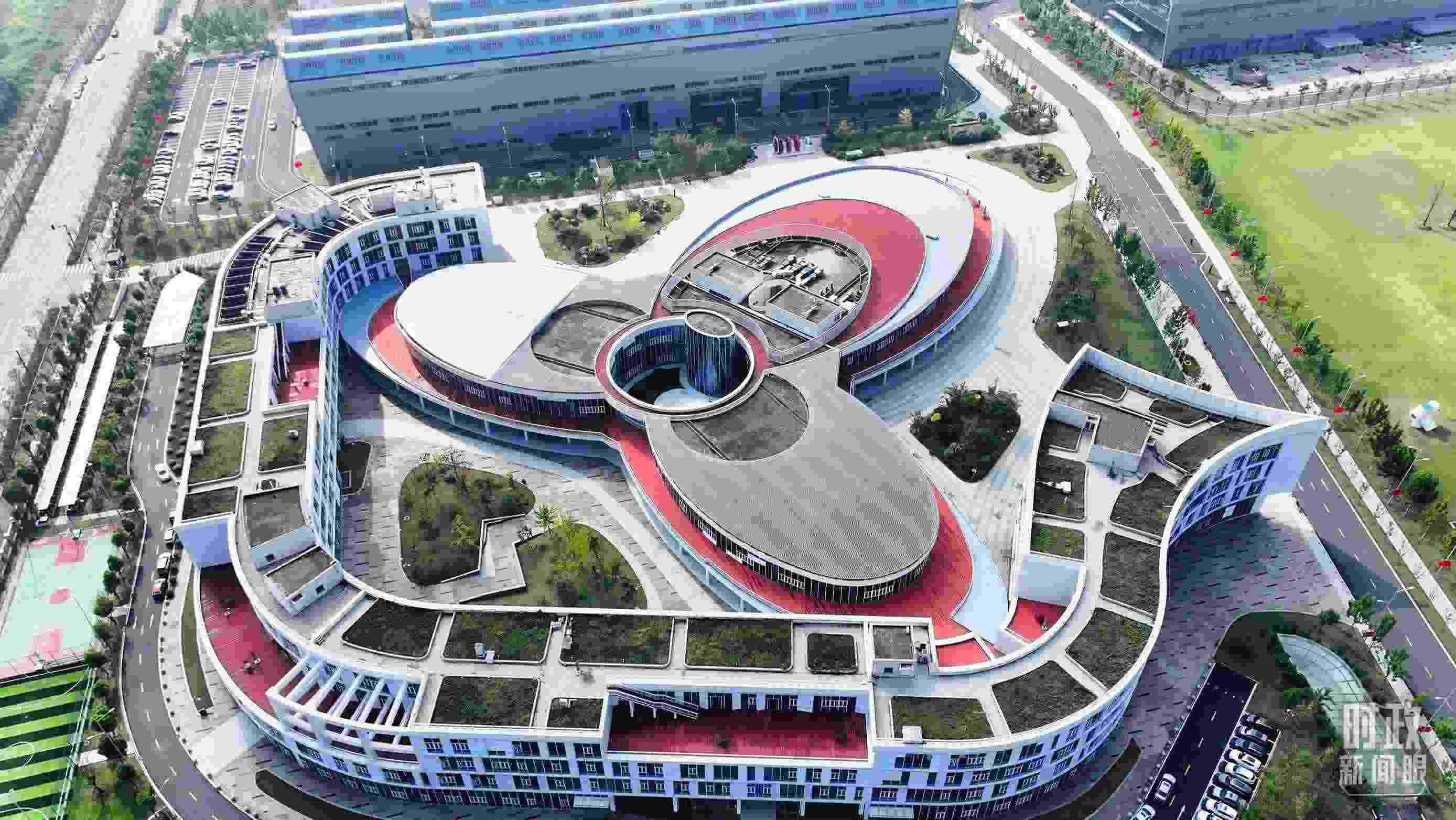 △位于合肥未來大科學(xué)城的聚變堆主機(jī)關(guān)鍵系統(tǒng)綜合研究設(shè)施園區(qū)。（總臺記者陳志猛拍攝）