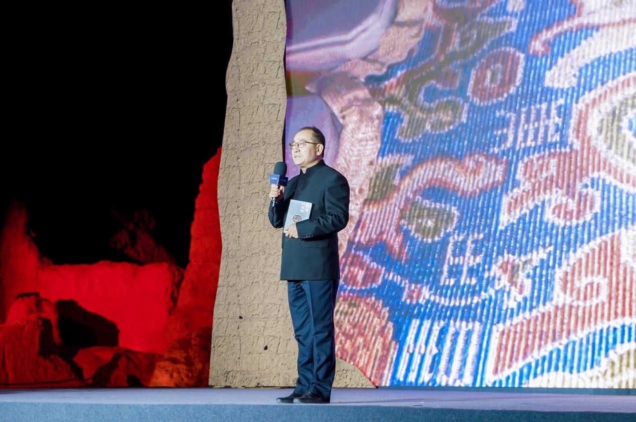 于志勇在“何以中國·五星出東方”網(wǎng)絡(luò)主題宣傳活動(dòng)現(xiàn)場演講。人民視頻供圖