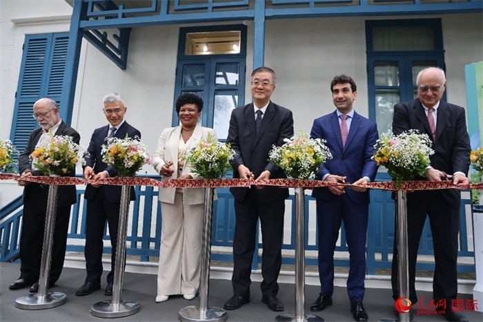 活動(dòng)上，中巴嘉賓共同為“茶緣·中巴友誼園”剪彩，標(biāo)志著中巴友誼園中“茶之道”展覽正式開(kāi)幕。人民網(wǎng)記者 張志文攝