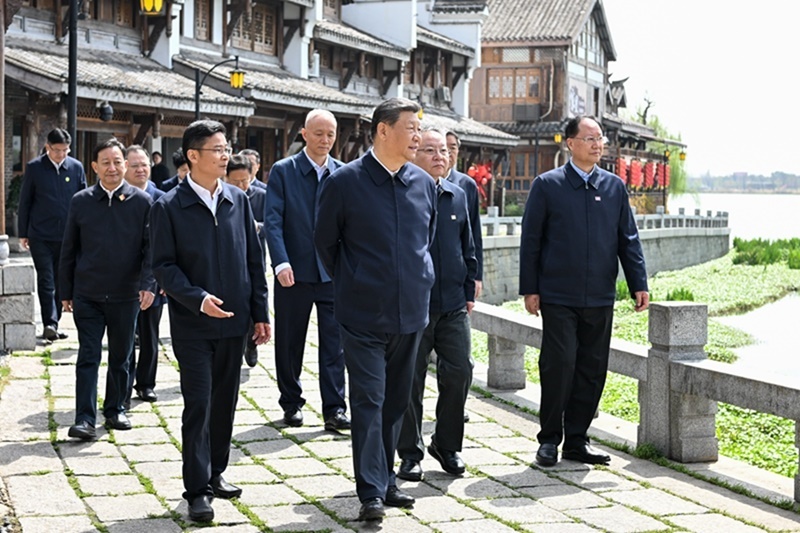 2024年3月19日，習近平總書記在湖南常德河街考察。