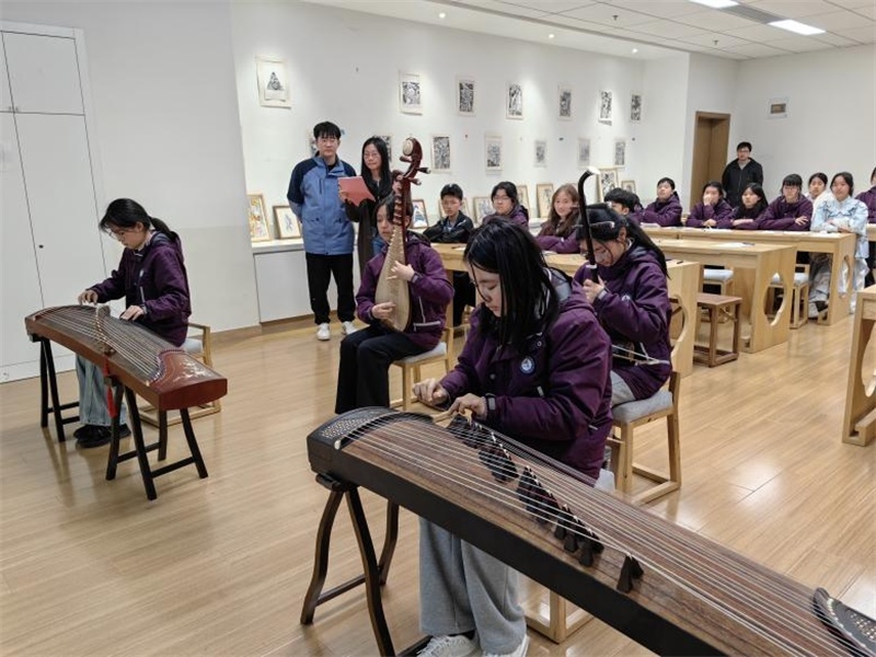 匡園學(xué)生民樂(lè)合奏。