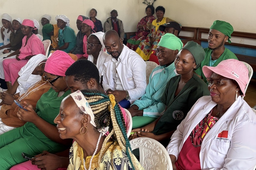 【2】圖為活動(dòng)現(xiàn)場。中國（山西）第24批援喀麥隆姆巴爾馬尤醫(yī)療隊(duì) 供圖