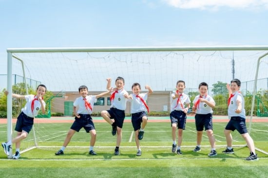 重慶高新區(qū)學(xué)子。